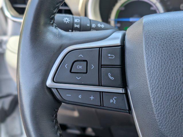 used 2022 Toyota Highlander Hybrid car, priced at $35,590