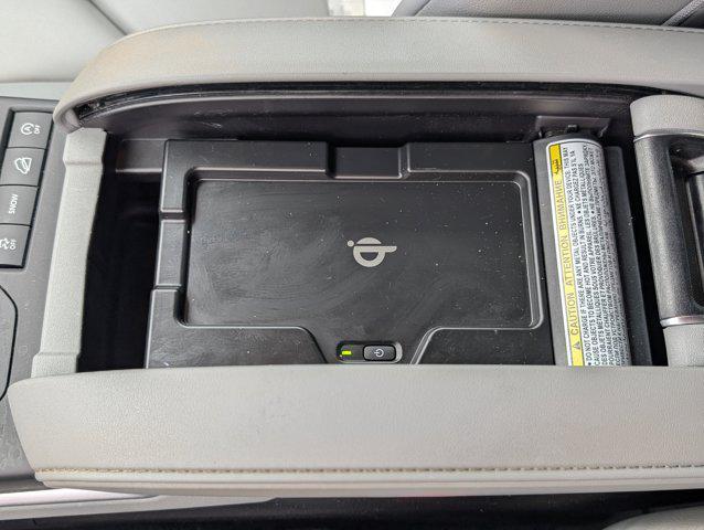 used 2022 Toyota Highlander car, priced at $33,992