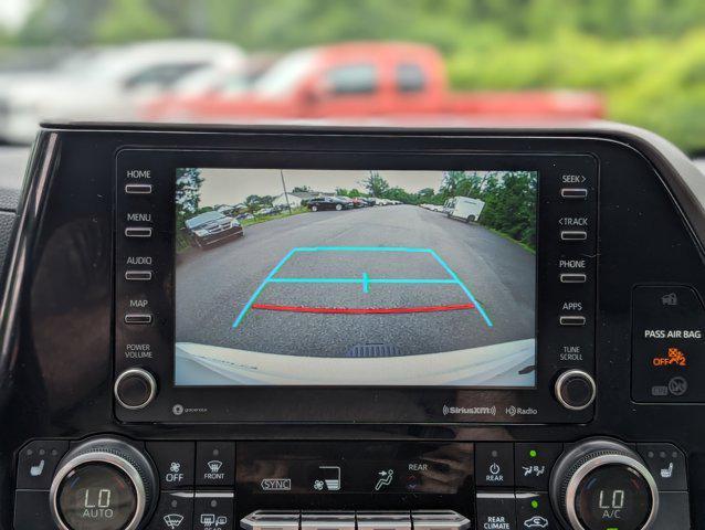 used 2022 Toyota Highlander car, priced at $33,992