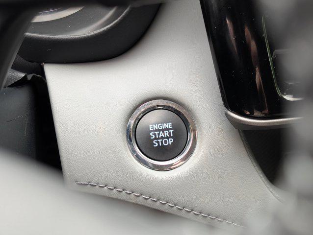 used 2022 Toyota Highlander car, priced at $33,992