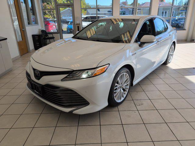 used 2018 Toyota Camry Hybrid car, priced at $19,900