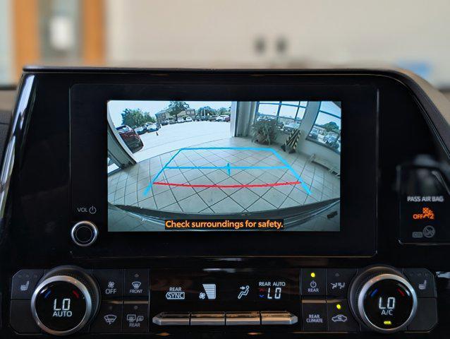 used 2024 Toyota Highlander Hybrid car, priced at $45,985