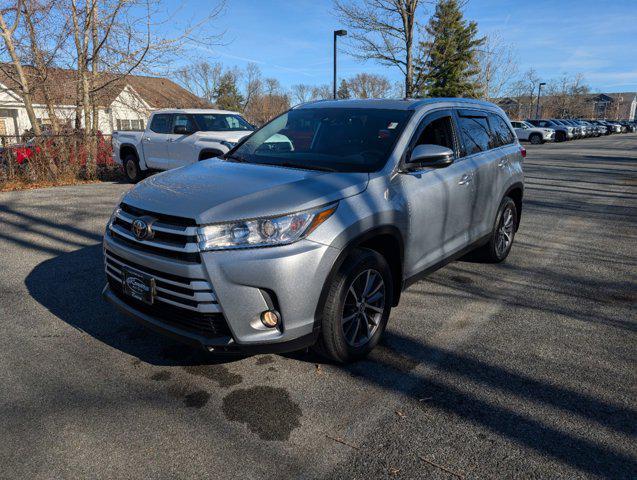 used 2019 Toyota Highlander car, priced at $29,900