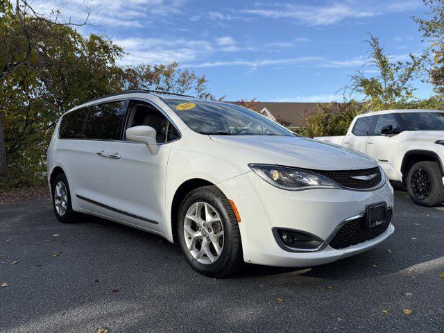 used 2017 Chrysler Pacifica car, priced at $12,958