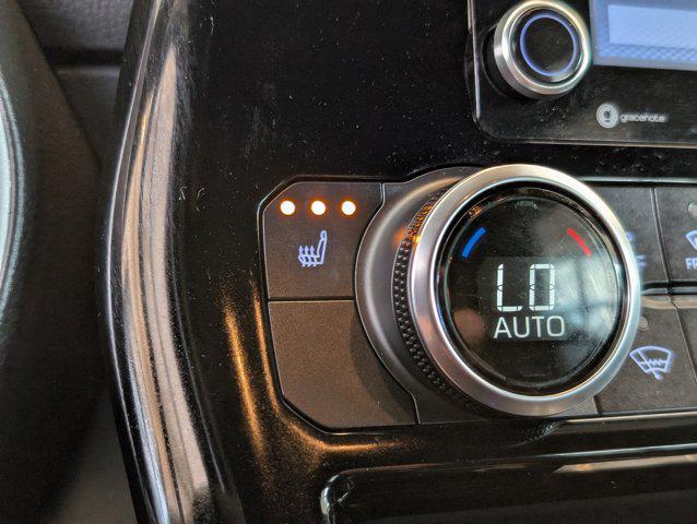 used 2022 Toyota Highlander car, priced at $41,299