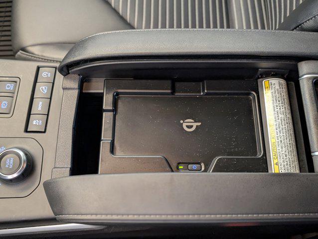 used 2022 Toyota Highlander car, priced at $41,299