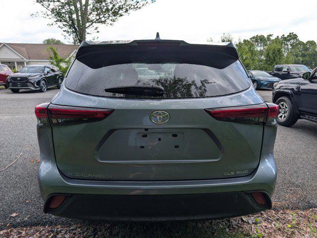 used 2023 Toyota Highlander car, priced at $40,374