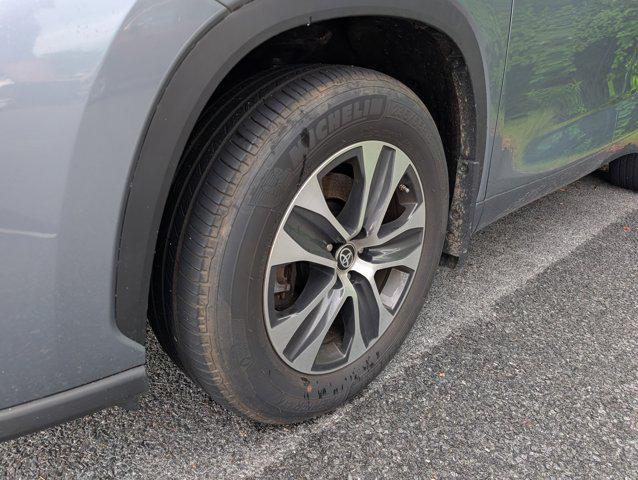 used 2023 Toyota Highlander car, priced at $40,374