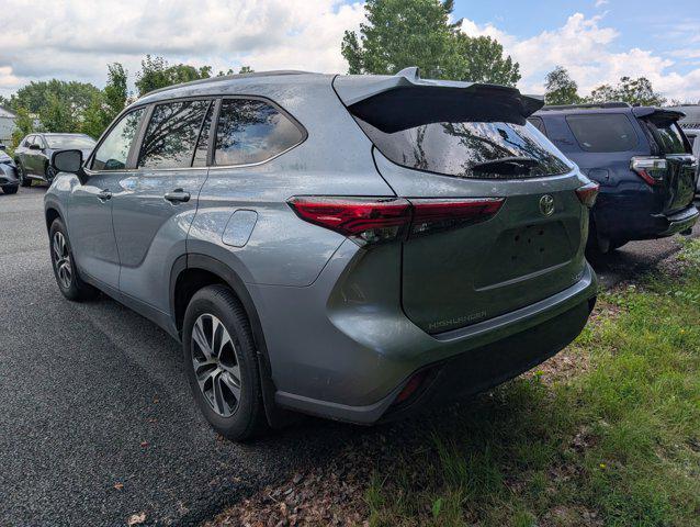 used 2023 Toyota Highlander car, priced at $40,374