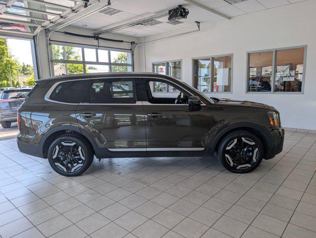 used 2024 Kia Telluride car, priced at $40,979