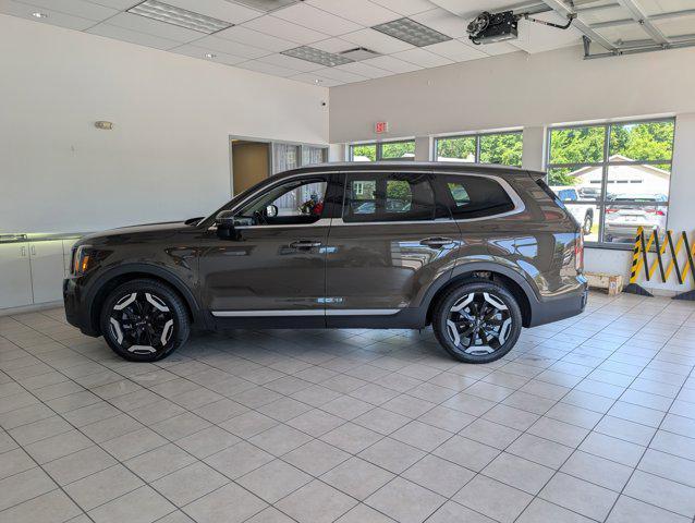 used 2024 Kia Telluride car, priced at $40,979