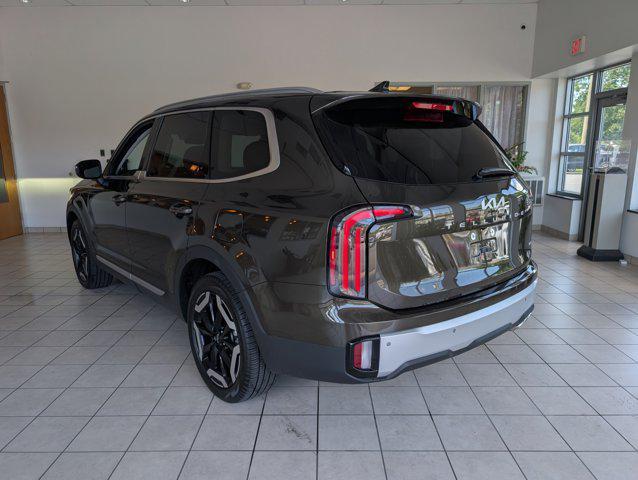 used 2024 Kia Telluride car, priced at $40,979
