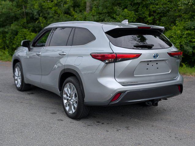 used 2023 Toyota Highlander Hybrid car, priced at $46,019