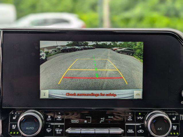 used 2023 Toyota Highlander Hybrid car, priced at $46,019