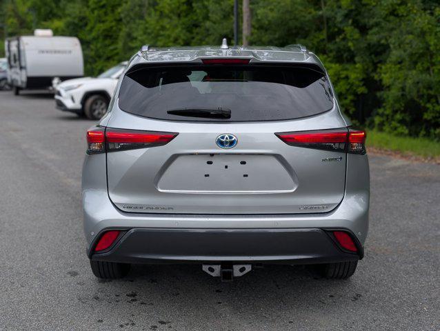 used 2023 Toyota Highlander Hybrid car, priced at $46,019