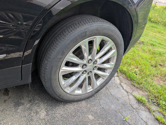 used 2019 Cadillac XT5 car, priced at $25,343