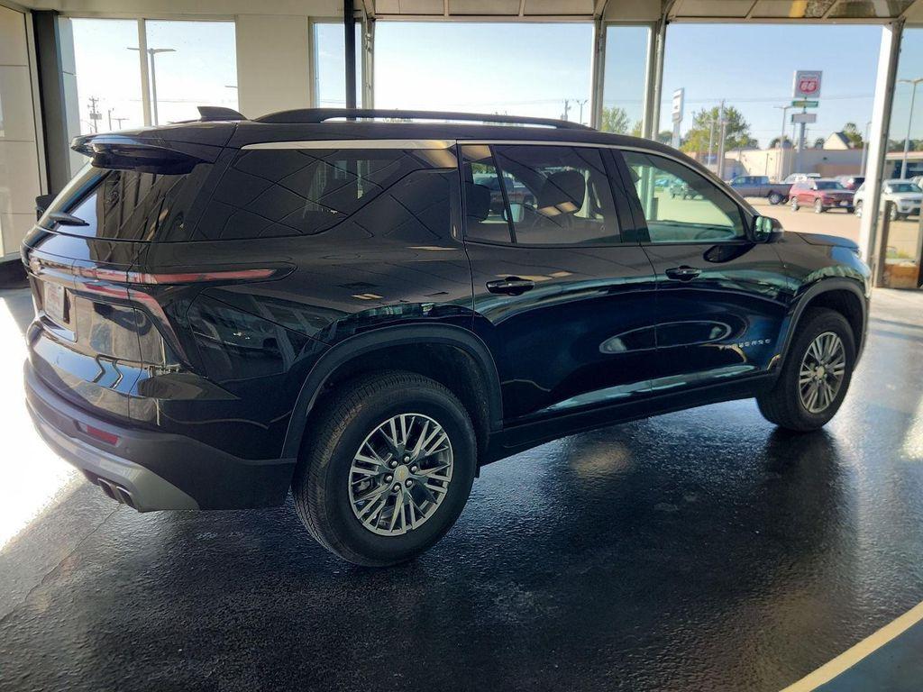 used 2025 Chevrolet Traverse car, priced at $40,999