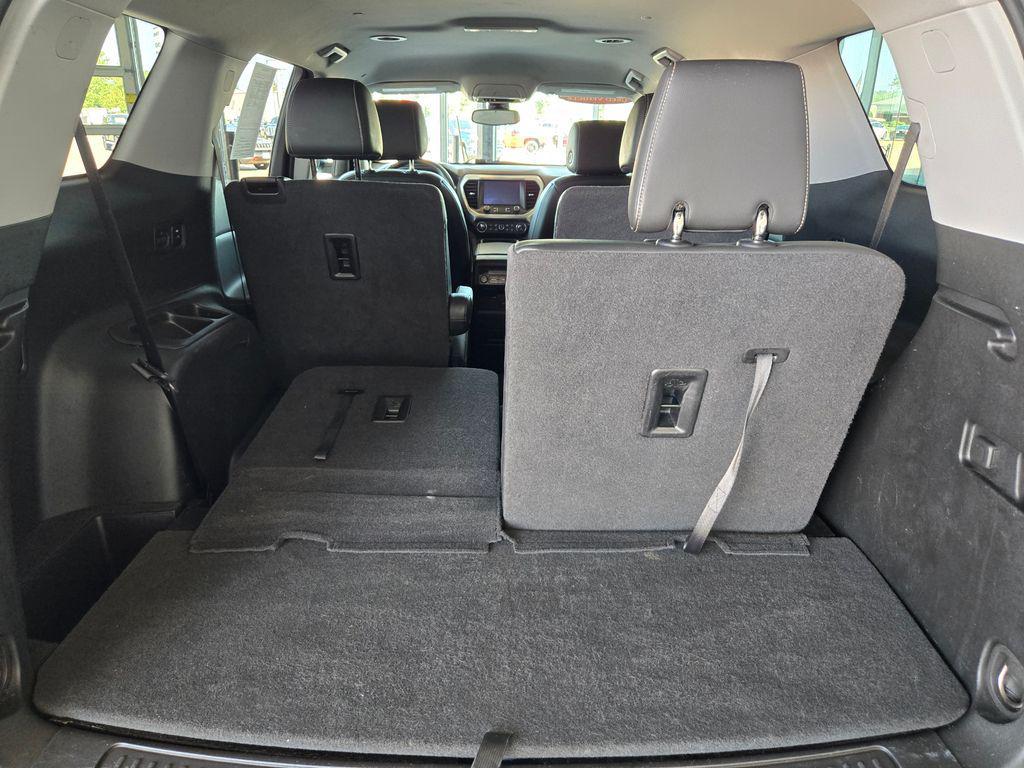 used 2023 GMC Acadia car, priced at $28,999