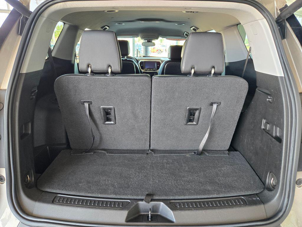 used 2023 GMC Acadia car, priced at $28,999