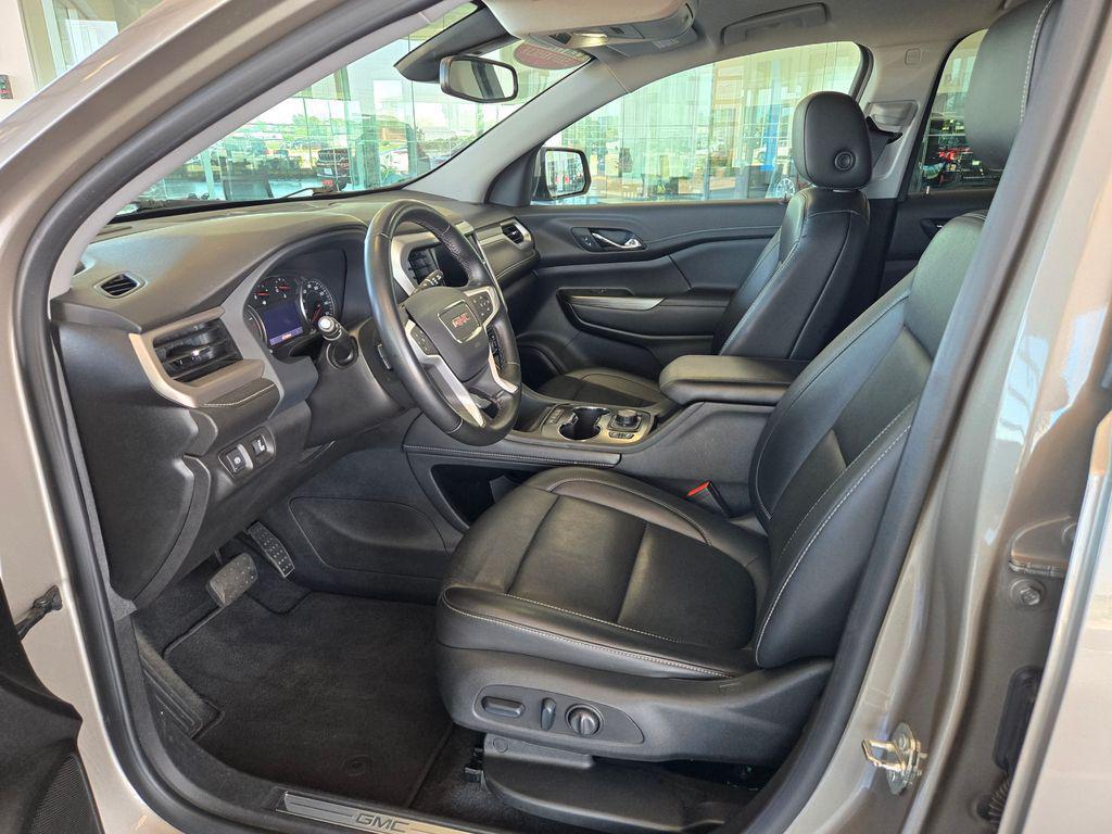 used 2023 GMC Acadia car, priced at $28,999