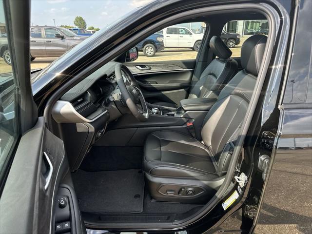 used 2024 Jeep Grand Cherokee L car