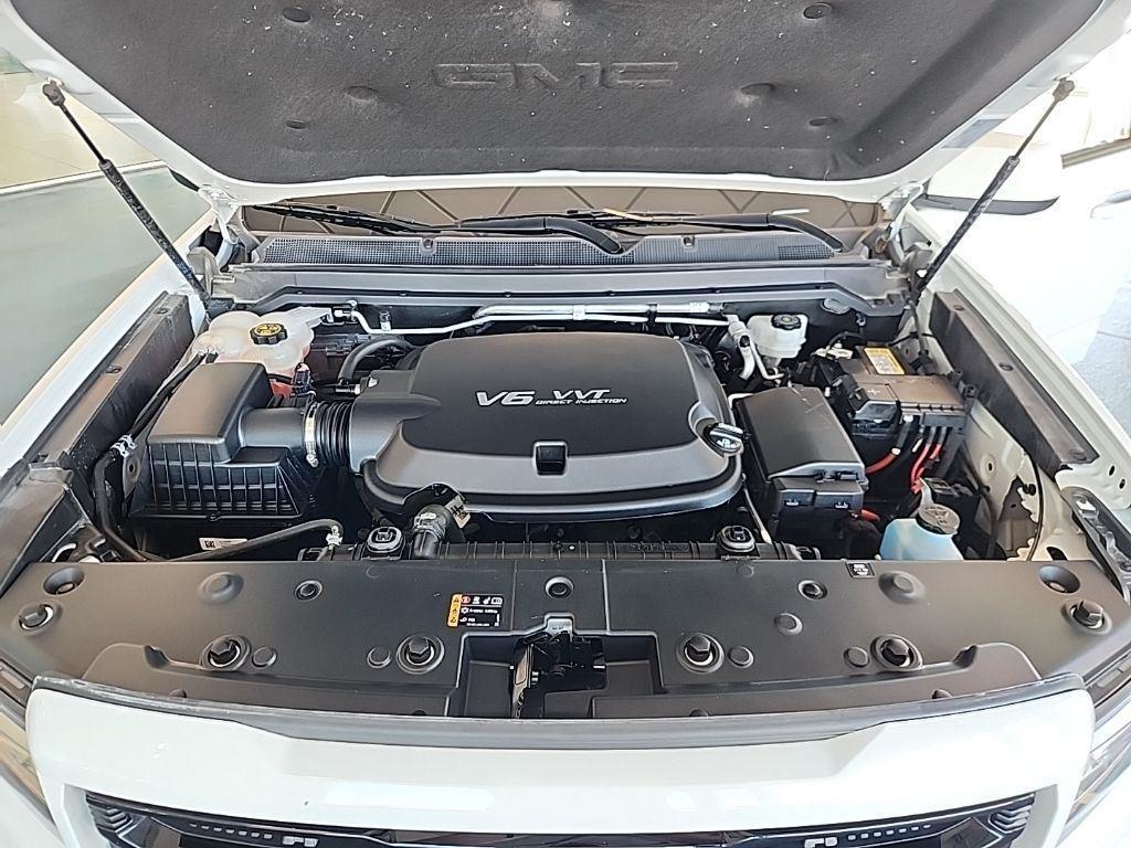 used 2021 GMC Canyon car, priced at $30,899