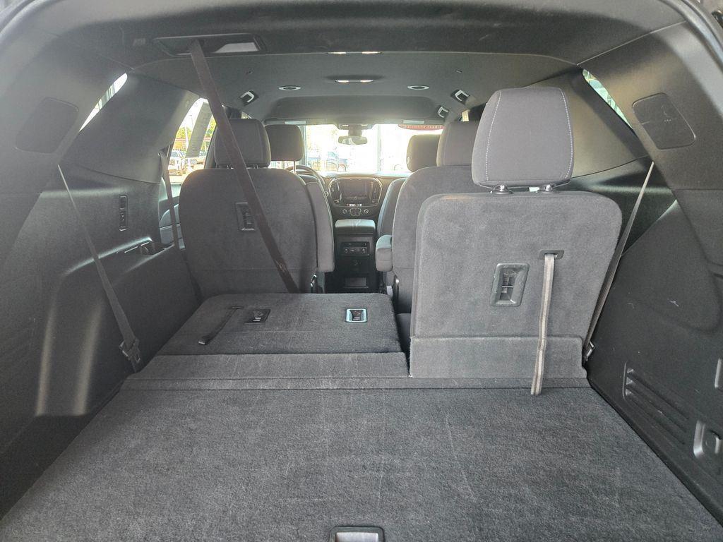 used 2023 Chevrolet Traverse car, priced at $29,780