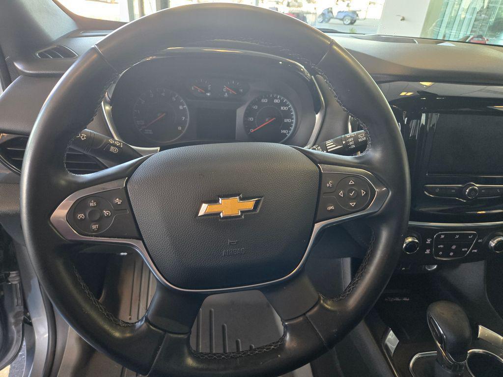 used 2023 Chevrolet Traverse car, priced at $29,999