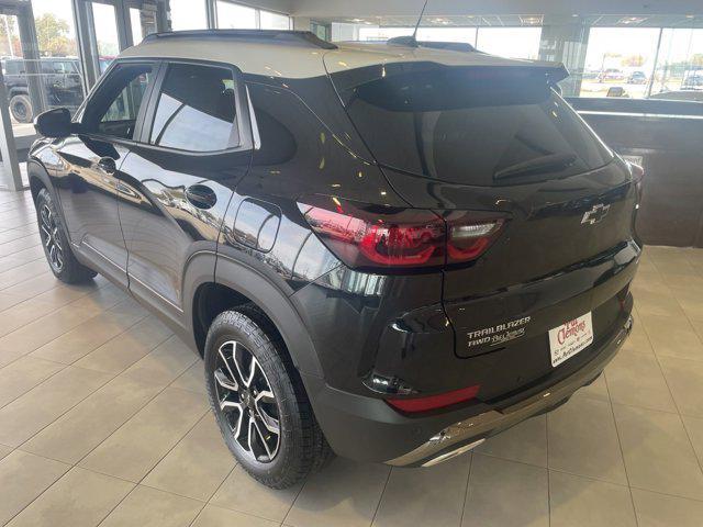 new 2025 Chevrolet TrailBlazer car, priced at $30,990