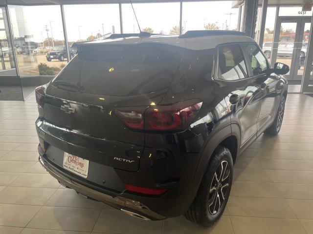 new 2025 Chevrolet TrailBlazer car, priced at $30,990