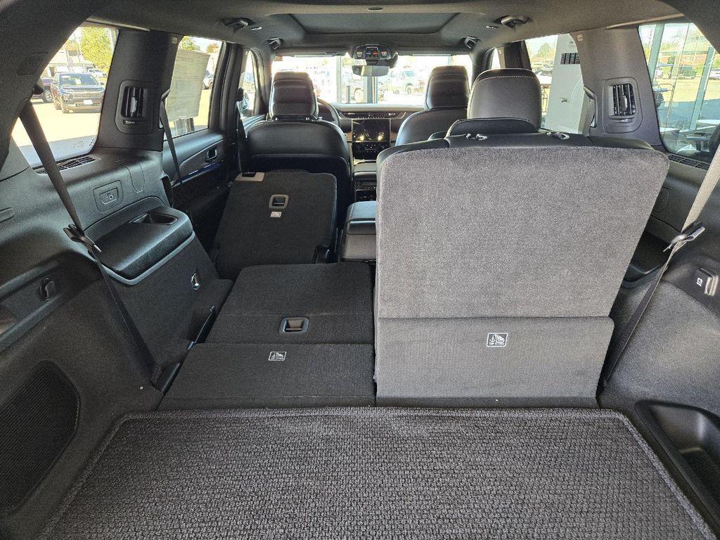 new 2025 Jeep Grand Cherokee L car, priced at $62,555