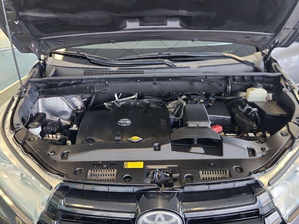 used 2017 Toyota Highlander car, priced at $21,950