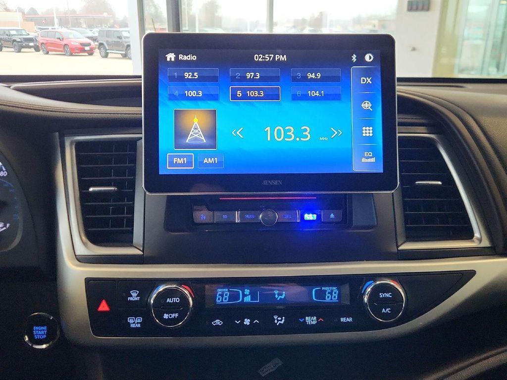 used 2017 Toyota Highlander car, priced at $21,950