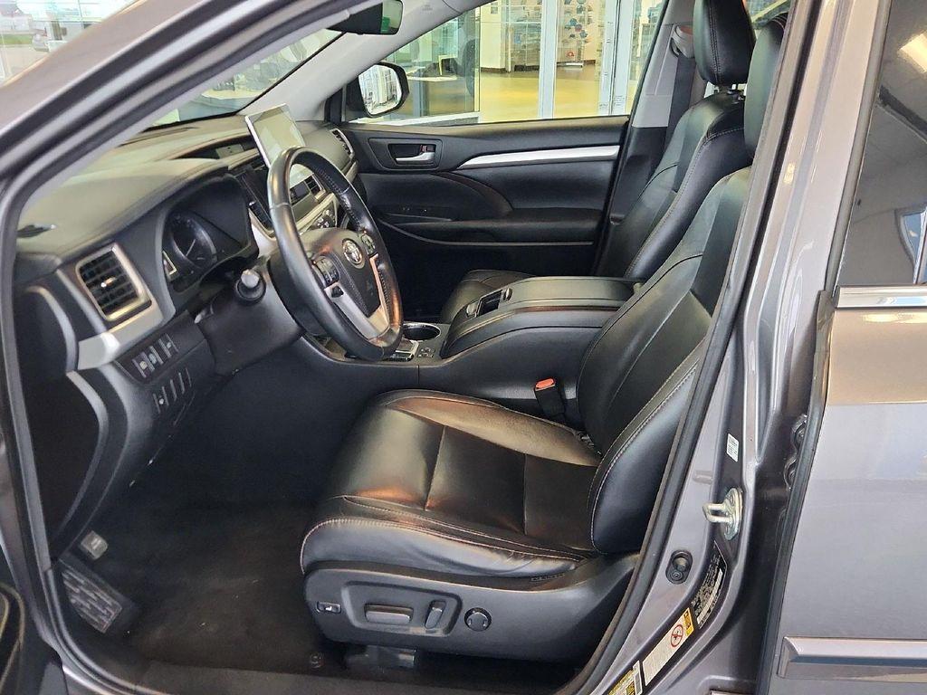 used 2017 Toyota Highlander car, priced at $21,950