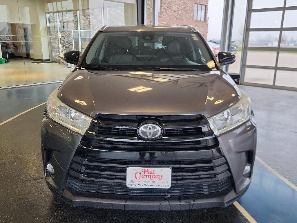 used 2017 Toyota Highlander car, priced at $21,950