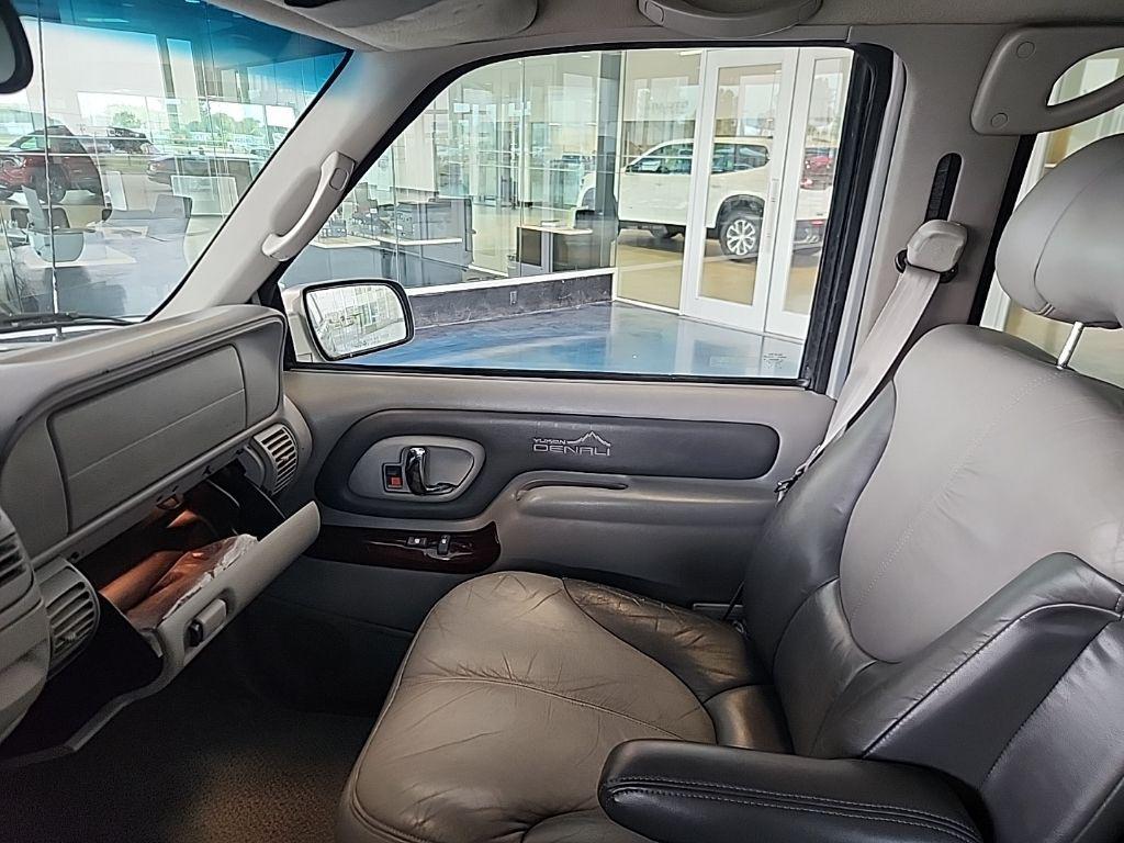 used 1999 GMC Yukon car