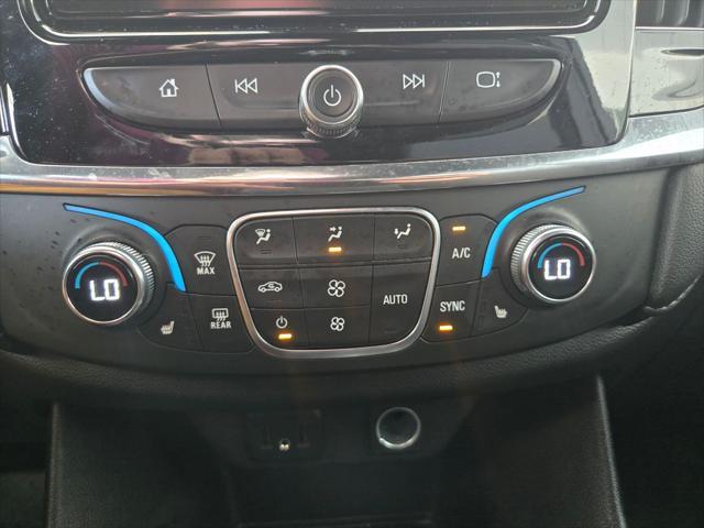 used 2023 Chevrolet Traverse car, priced at $29,999