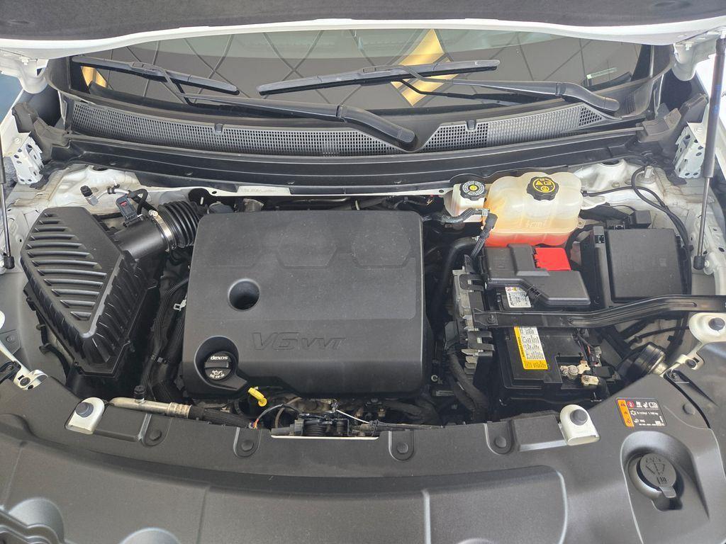 used 2023 Chevrolet Traverse car, priced at $27,999