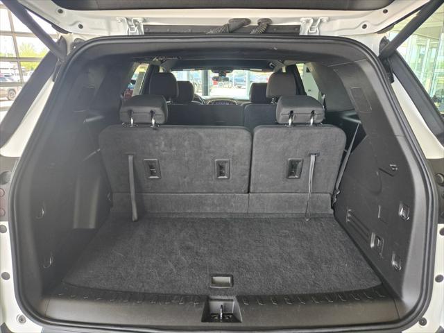 used 2023 Chevrolet Traverse car, priced at $29,999