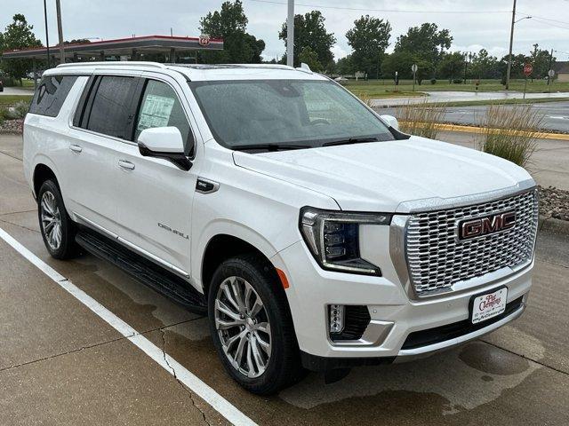 new 2024 GMC Yukon XL car, priced at $89,885