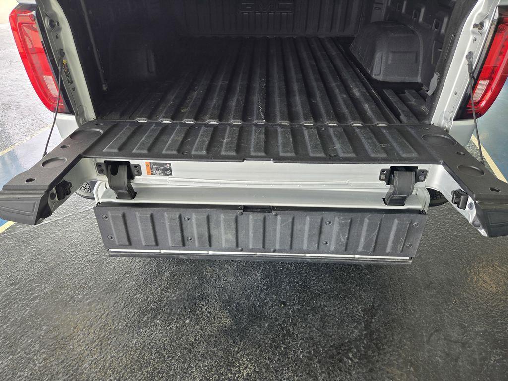 used 2022 GMC Sierra 1500 car, priced at $45,873