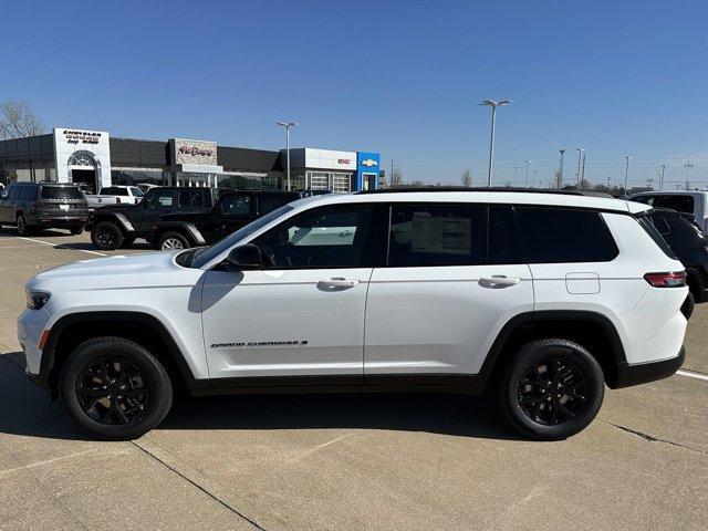 new 2024 Jeep Grand Cherokee L car, priced at $48,935