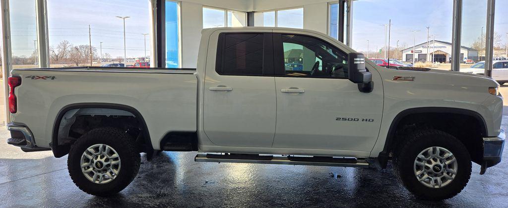 used 2022 Chevrolet Silverado 2500 car, priced at $41,999