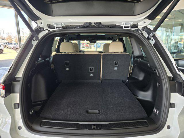 new 2025 Jeep Grand Cherokee car, priced at $49,215