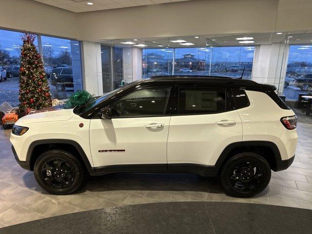 new 2024 Jeep Compass car, priced at $40,565