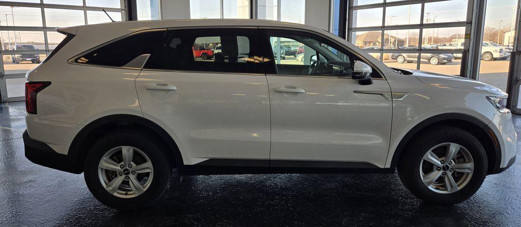 used 2023 Kia Sorento car, priced at $23,999
