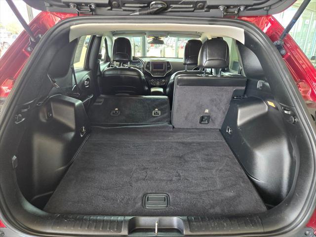 used 2019 Jeep Cherokee car, priced at $12,990