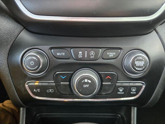 used 2019 Jeep Cherokee car, priced at $12,990