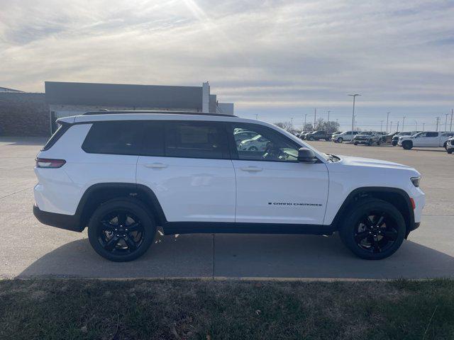 new 2025 Jeep Grand Cherokee L car, priced at $54,040