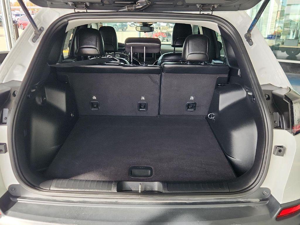 used 2021 Jeep Cherokee car, priced at $18,890